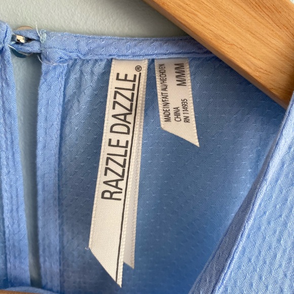 Razzle Dazzle sleeveless open back - Picture 3 of 3